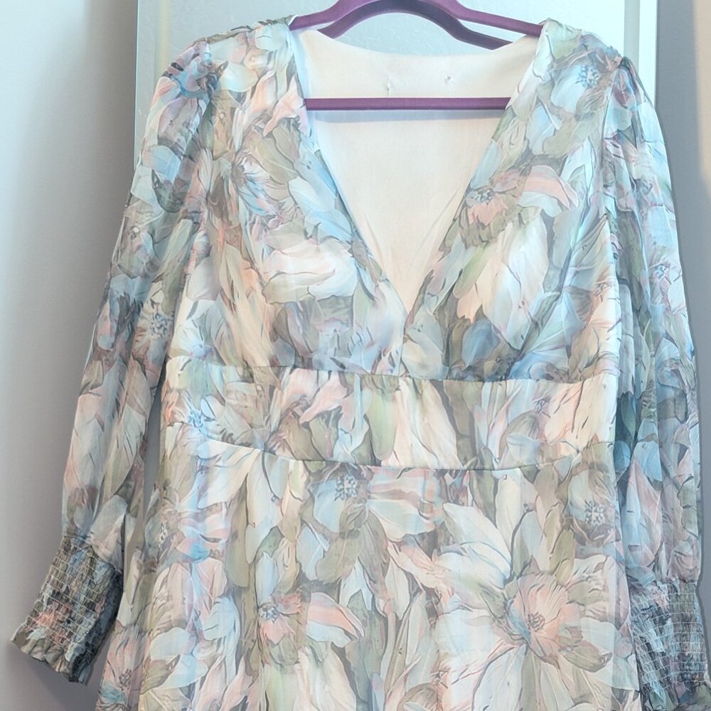 Dress - Picture 1 of 1